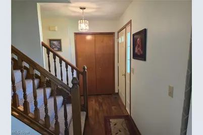115 N Crestview Drive, Creston, OH 44217 - Photo 3