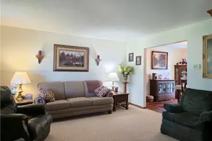 115 N Crestview Dr, Creston, OH 44217 - Photo 5