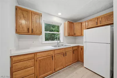 1137 Smithfarm Avenue, Akron, OH 44305 - Photo 13