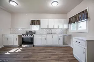 937 Park Ave SW, Canton, OH 44706 - Photo 17