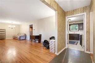 1780 E Parkhaven Dr, Green Hills, OH 44131 - Photo 9