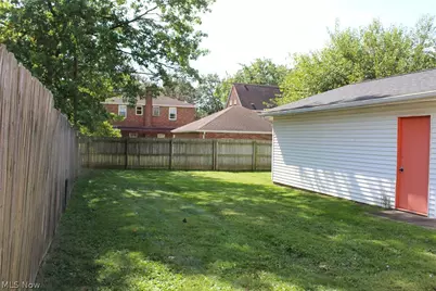 924 Spangler Road NE, Canton, OH 44714 - Photo 13