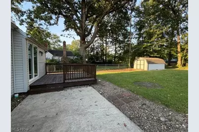 425 Hawkins Drive, Painesville, OH 44077 - Photo 11