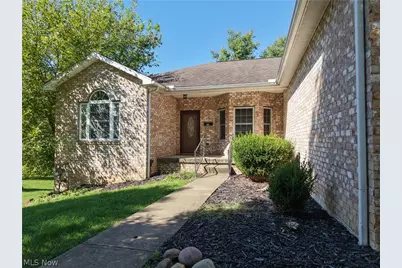 109 Locust Lane, St Clairsville, OH 43950 - Photo 5