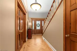717 Wedgewood Dr, Avon Lake, OH 44012 - Photo 3