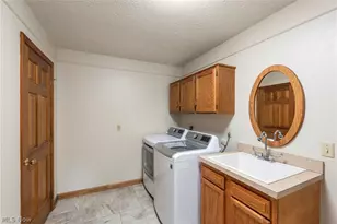 717 Wedgewood Dr, Avon Lake, OH 44012 - Photo 29