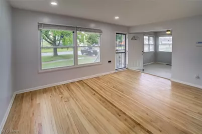 16110 Seville Road, Loveland, OH 44128 - Photo 9