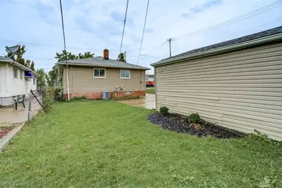 16110 Seville Road, Loveland, OH 44128 - Photo 37