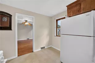 309 Hafely Dr, Lorain, OH 44052 - Photo 13
