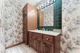 594 Shadydale Dr, Canfield, OH 44406 - Photo 15