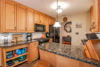 3980 Wetmore Road, Cuyahoga Falls, OH 44223 - Photo 9