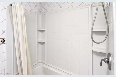8476 Ravenna Road, Twinsburg, OH 44087 - Photo 17