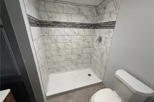 202 Connecticut Dr, Elyria, OH 44035 - Photo 9