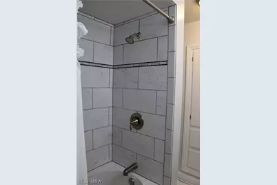 851 Mentor Road, Akron, OH 44303 - Photo 17