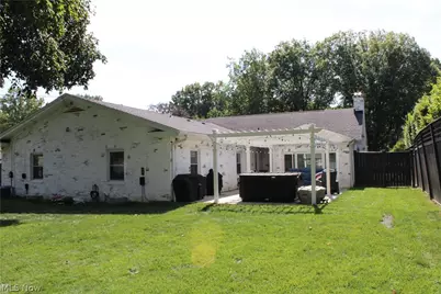 851 Mentor Road, Akron, OH 44303 - Photo 33