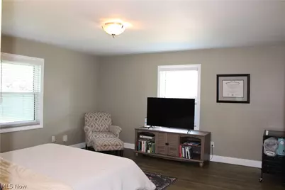 851 Mentor Road, Akron, OH 44303 - Photo 19