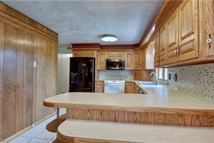 160 Mark Ave, Killbuck, OH 44637 - Photo 15