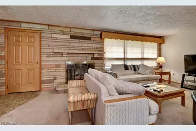 160 Mark Avenue, Killbuck, OH 44637 - Photo 9