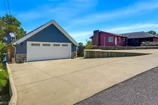 335 Dorwil Dr, Portage Lakes, OH 44319 - Photo 3