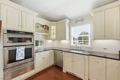 3800 Belle Terreno Way, Canfield, OH 44406 - Photo 17