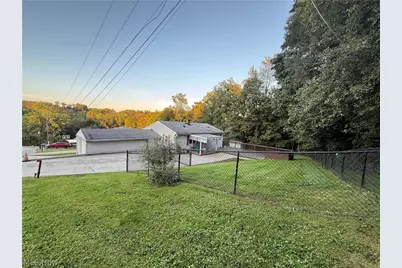 71503 Silhouette Drive, Martins Ferry, OH 43935 - Photo 3