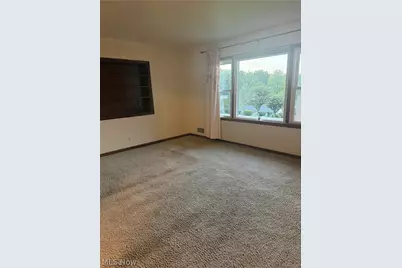 71503 Silhouette Drive, Martins Ferry, OH 43935 - Photo 17
