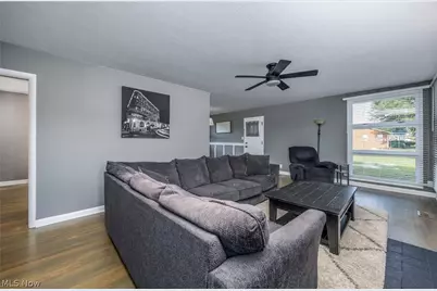 138 E 5th Street, Williamstown, WV 26187 - Photo 5