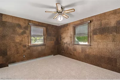 6264 Paris Avenue, Louisville, OH 44641 - Photo 11