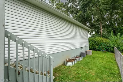 477 Franklin Avenue, Barberton, OH 44203 - Photo 23