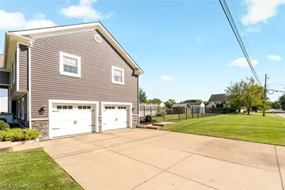 7660 Oakdale Street NW, Massillon, OH 44646 - Photo 3