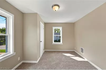 401 7th Street, Fairport Harbor, OH 44077 - Photo 15