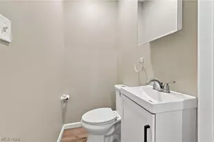 401 7th St, Fairport Harbor, OH 44077 - Photo 11