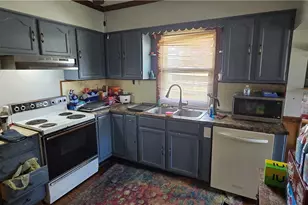 1043 Berwin St, Akron, OH 44310 - Photo 7