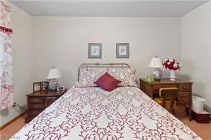 326 Bennett Dr, Weirton, WV 26062 - Photo 23