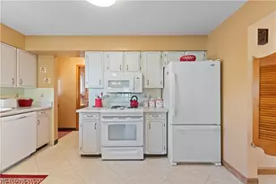 326 Bennett Dr, Weirton, WV 26062 - Photo 15
