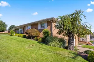 326 Bennett Dr, Weirton, WV 26062 - Photo 3