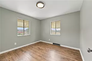 306 E State St, Barberton, OH 44203 - Photo 23