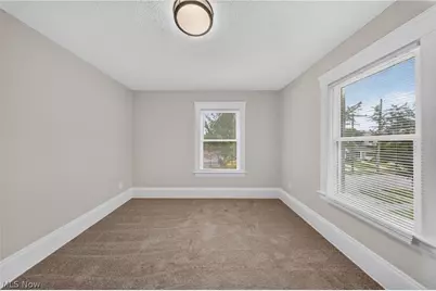 10524 Lee Avenue, Loveland, OH 44106 - Photo 17