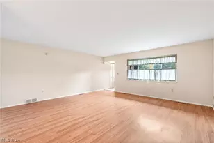 6175 Barry Ct, Mentor, OH 44060 - Photo 7