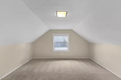 241 Van Buren Avenue, Cuyahoga Falls, OH 44221 - Photo 29