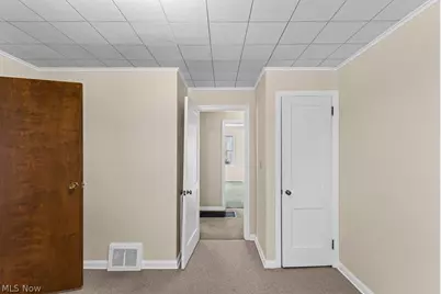 241 Van Buren Avenue, Cuyahoga Falls, OH 44221 - Photo 19