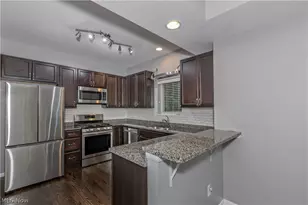 2868 W 11th St, Loveland, OH 44113 - Photo 13