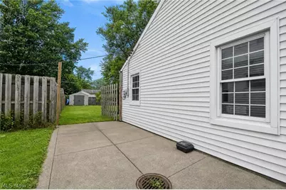 652 Iroquois Trail, Willoughby, OH 44094 - Photo 27