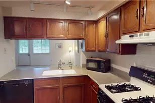 3970 Lake Run Blvd, Stow, OH 44224 - Photo 9