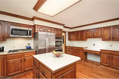 315 Hollythorn Drive, Copley, OH 44321 - Photo 9