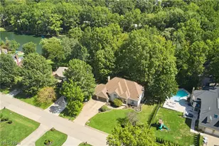 315 Hollythorn Dr, Copley, OH 44321 - Photo 7