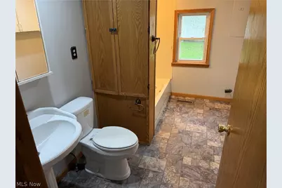 606 E First Street, Uhrichsville, OH 44683 - Photo 13