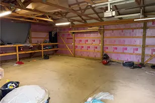 606 E 1st St, Uhrichsville, OH 44683 - Photo 19