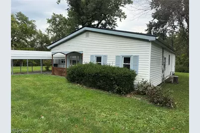 606 E First Street, Uhrichsville, OH 44683 - Photo 5