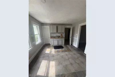 2926 E 123rd Street #Lower, Loveland, OH 44120 - Photo 3